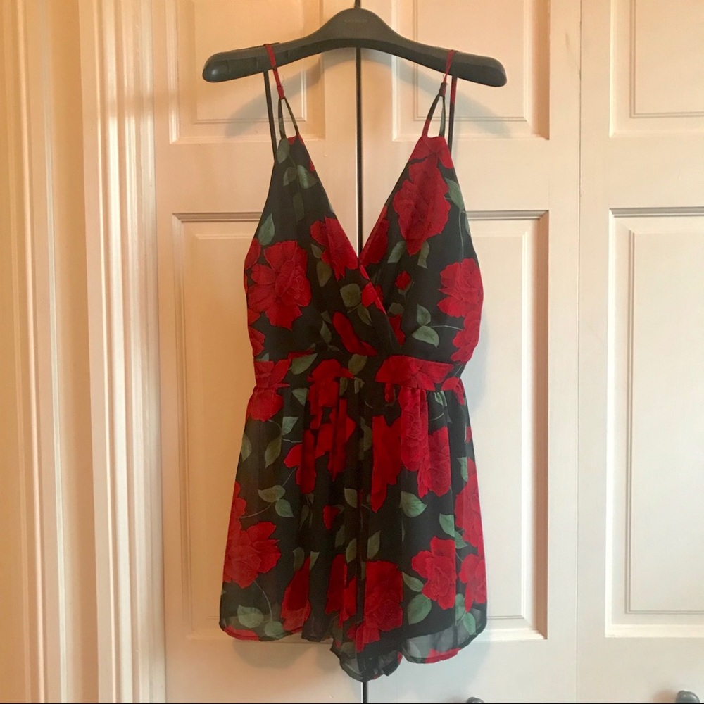 Pitaya Audrey low back floral romper